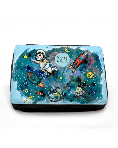 Gefüllte Federtasche Astronaut im Weltraum mit Wunschnamen filled pencil case astronaut in outer space with custom name fm061