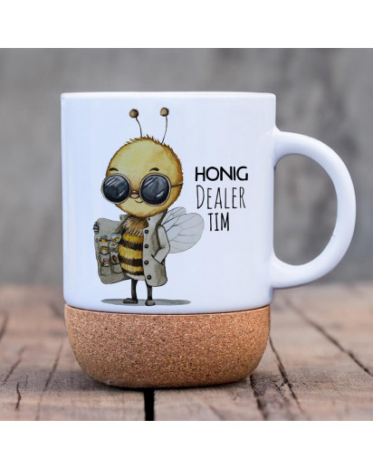 Tasse Becher Keramiktasse mit Kork Korktasse Imker Biene Bienchen Bee mit Wunschname Name Kaffeepott Kaffeebecher Kaffeetasse Geschenk tsk18