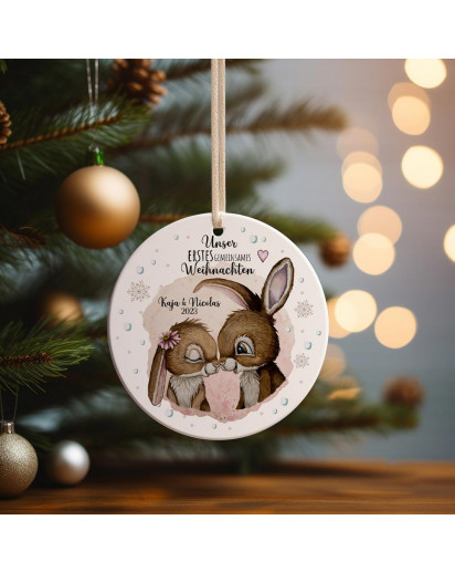 Weihnachtskugel Weihnachtsschmuck Keramik Baumanhänger personalisiert Unser erstes gemeinsames Weihnachten Namen Wunschname Hase Hasen Hasenpärchen Tiere Baumkugel wkp28