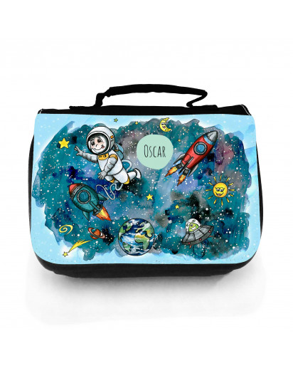 Waschtasche Waschbeutel Kulturbeutel Kosmetiktasche Weltraum Astronat mit Planeten Sonne Mond Sterne Kometen Raketen und Wunschnamen washbag toilet bag sponge bag cosmetics bag travel washbag outer space with astronaut planets sun moon stars comets rocket