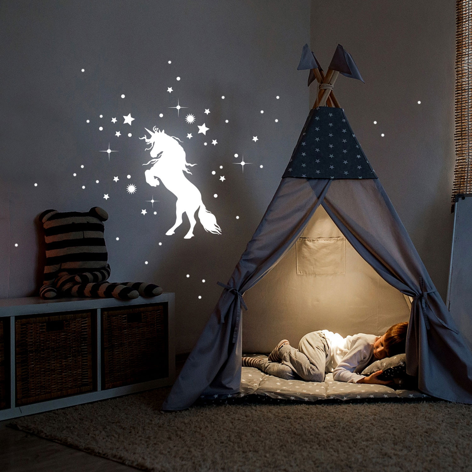 Wandwerkstatt Sternenhimmel 319 Punkte Wandtattoo Sternenhimmel Mit 319  Fluoreszierenden Punkten – Leuchtet Im Dunkeln, Abziehbar Wandsticker  Spiegel, image size:1500x1500