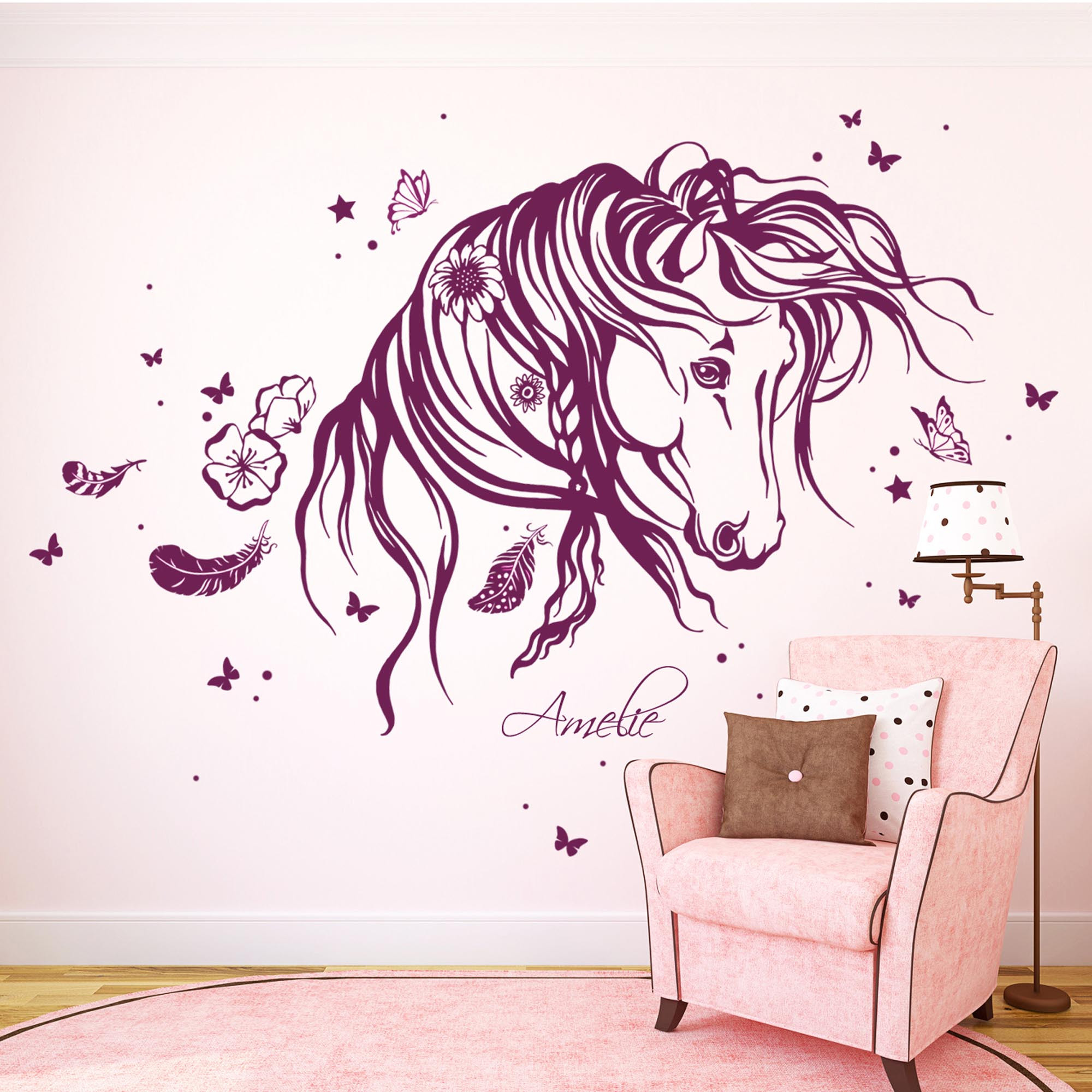Wandtattoo Pferd Wildpferd mit Blumen Federn und Wunschnamen M1873