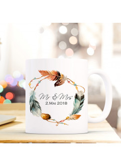 Tasse Becher mit Federkranz Mr. & Mrs. & Wunschdatum Hochzeitstag Kaffeebecher Geschenk Hochzeit ts608