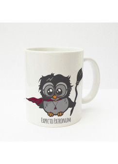 Tasse Becher Kaffeetasse Kaffeebecher Kindertasse Kinderbecher Tasse Eule Eulchen Harry mit Hexenbesen und Zauberer Umhang cup mug kids cup kids mug coffee cup coffee mug owl little owl Harry with witches' broom and magician cloak ts140