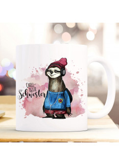 Tasse Becher mit Faultier & Spruch Chilligste Schwester Kaffeebecher Geschenk Spruchbecher ts873