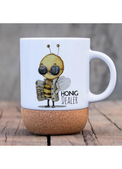 Tasse Becher Keramiktasse mit Kork Korktasse Imker Biene Bienchen Bee Spruch Honig Dealer Kaffeepott Kaffeebecher Kaffeetasse Geschenk tsk17