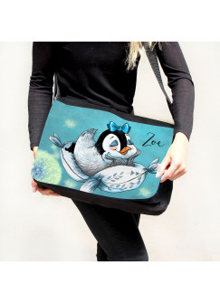 Schultertasche Schultasche Tasche Umhängetasche mit Mädchen Pinguin auf Kissen Pusteblume & Wunschname tsu54